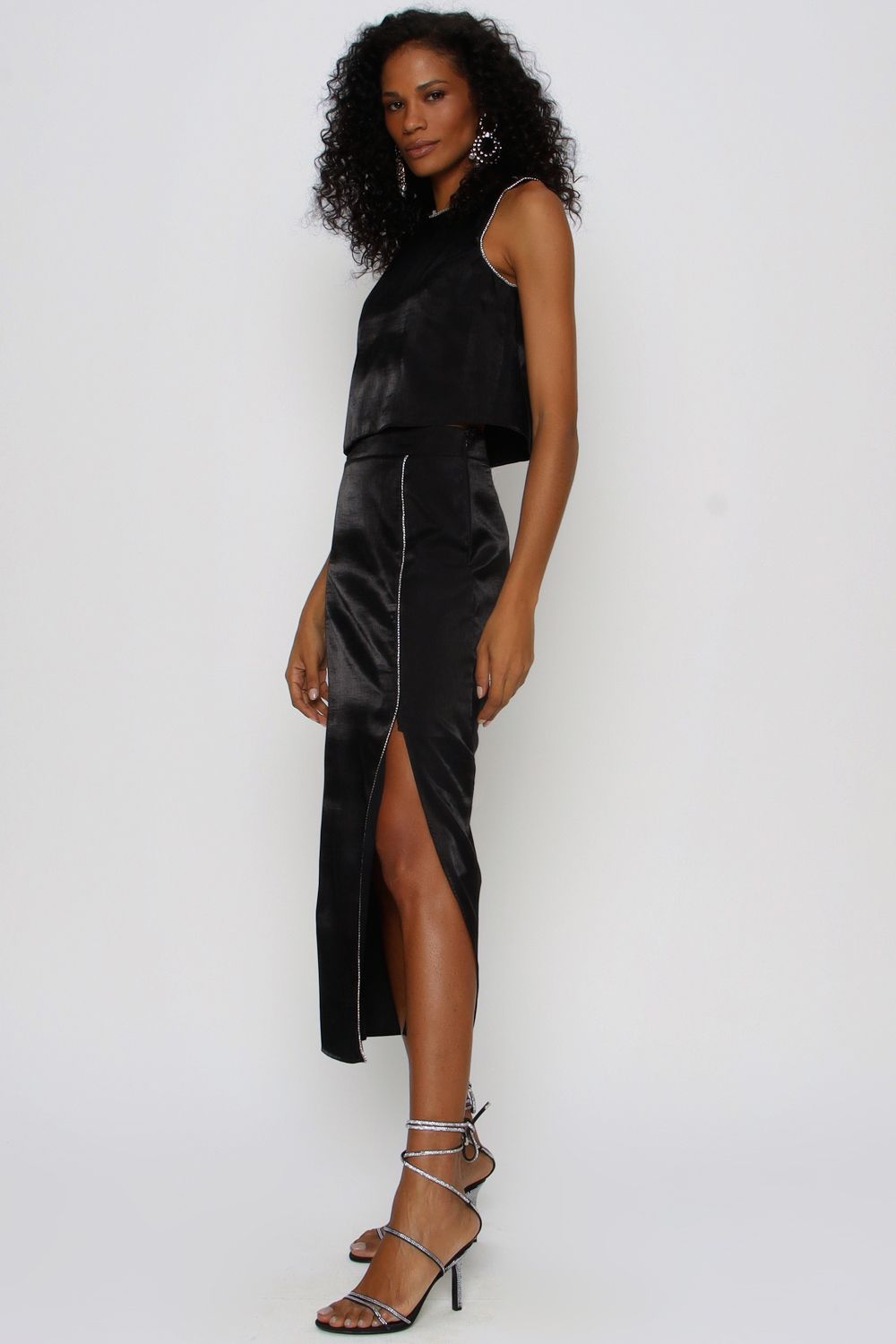 BLUSA SEM MANGA PRETO