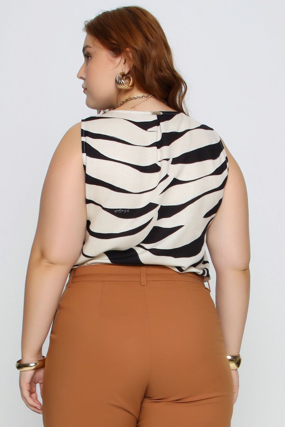 REGATA GI MAIS GATA PRETO