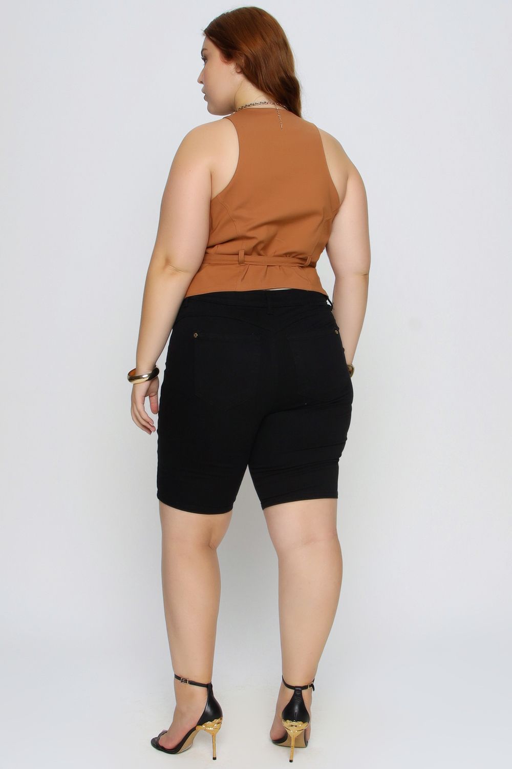 BERMUDA EMILY MAIS GATA PRETO