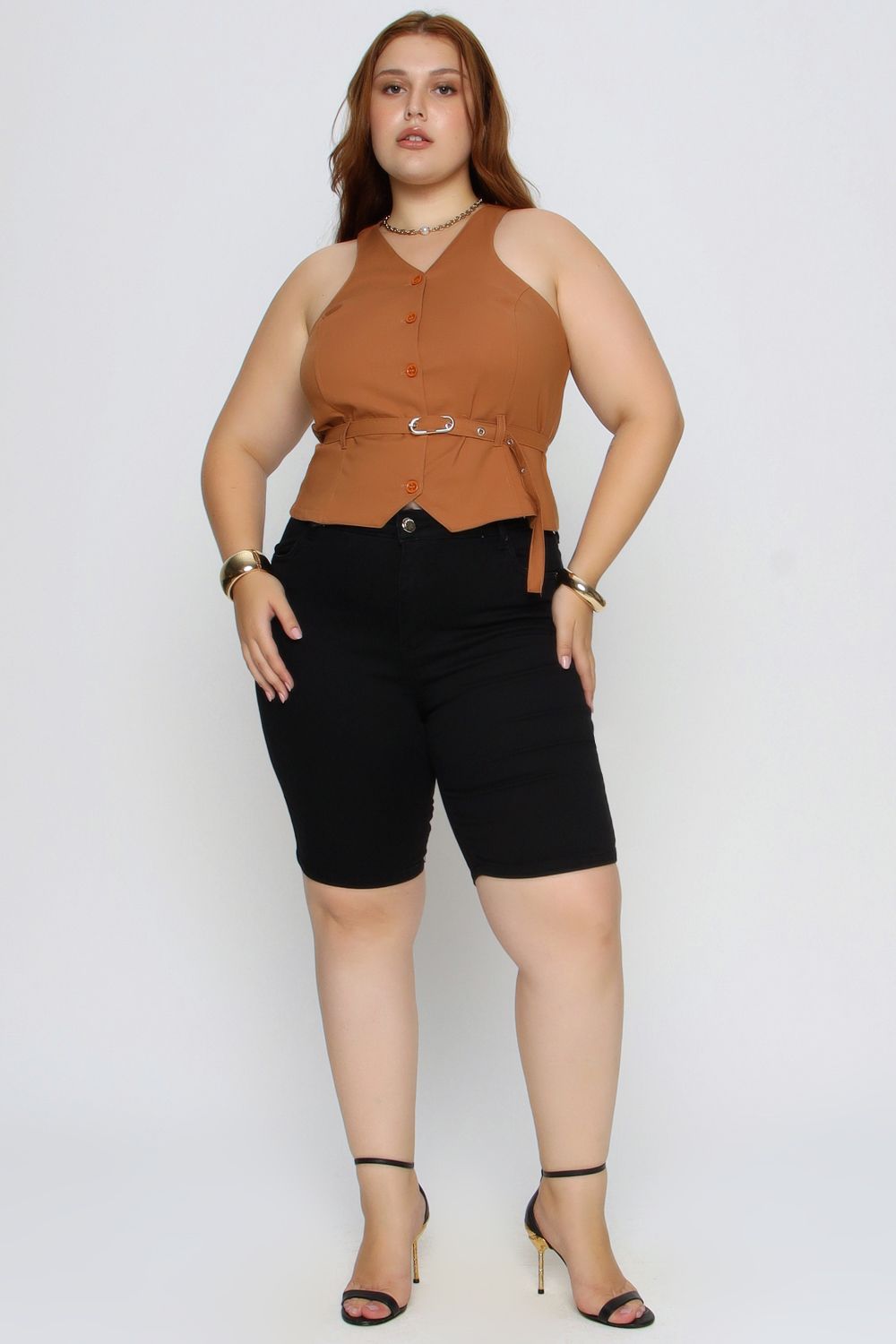 BERMUDA EMILY MAIS GATA PRETO