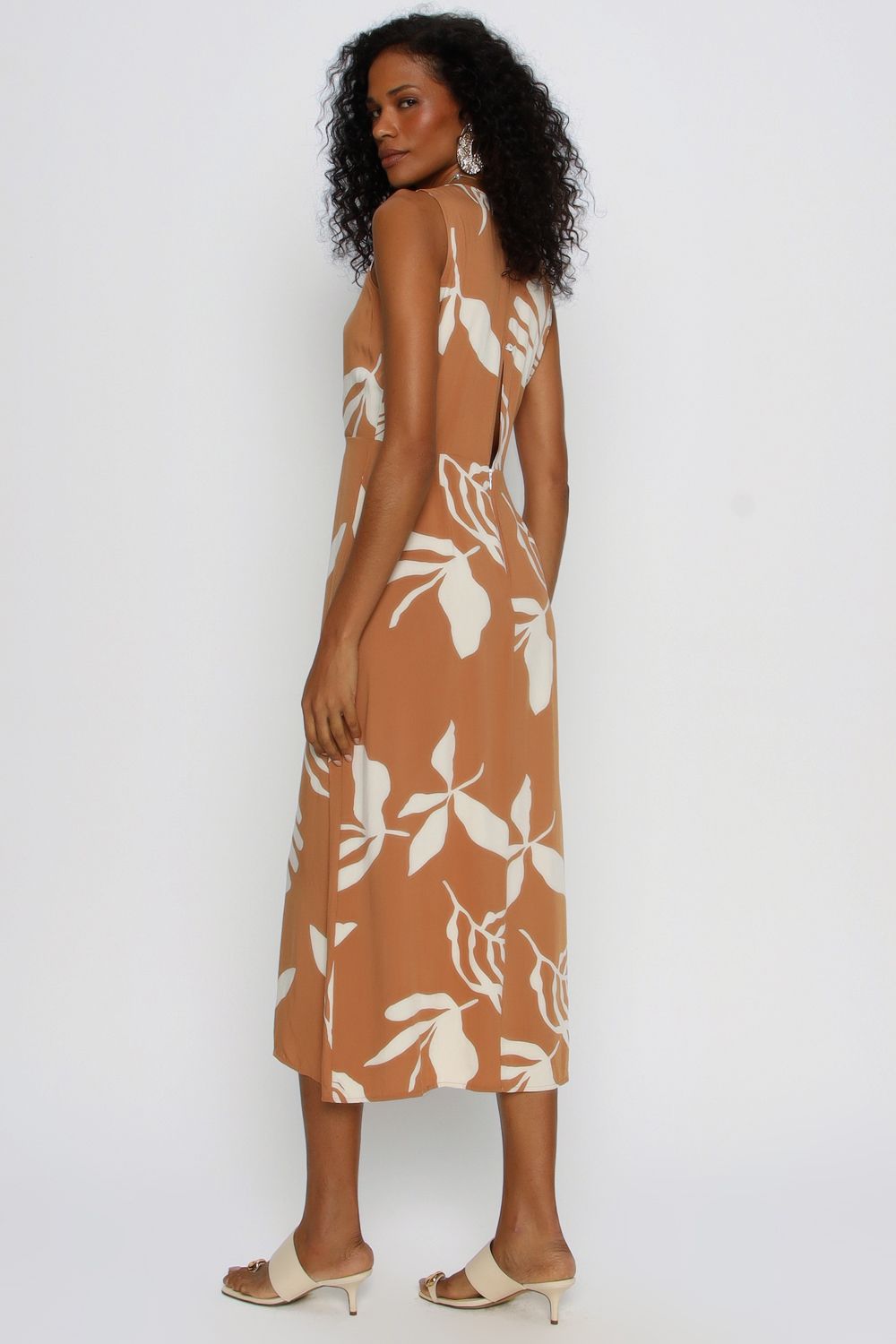 VESTIDO JUSTO TRANSPASSADO OCRE