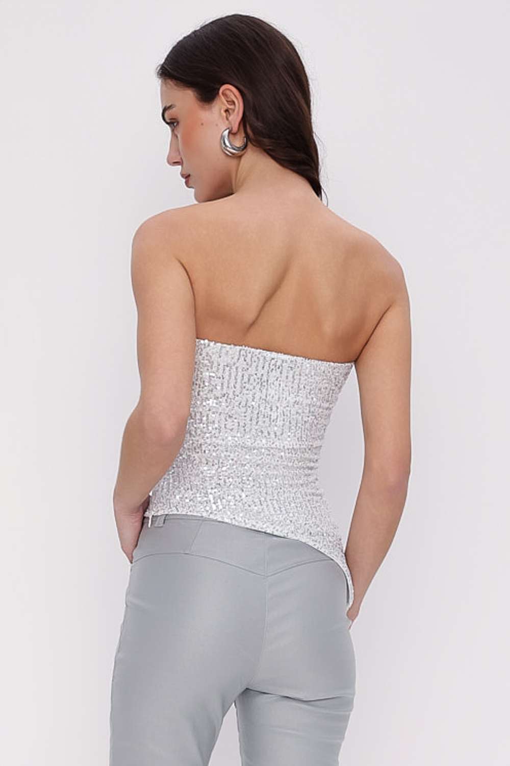 BLUSA PAETE ASSIMETRICO OFF WHITE