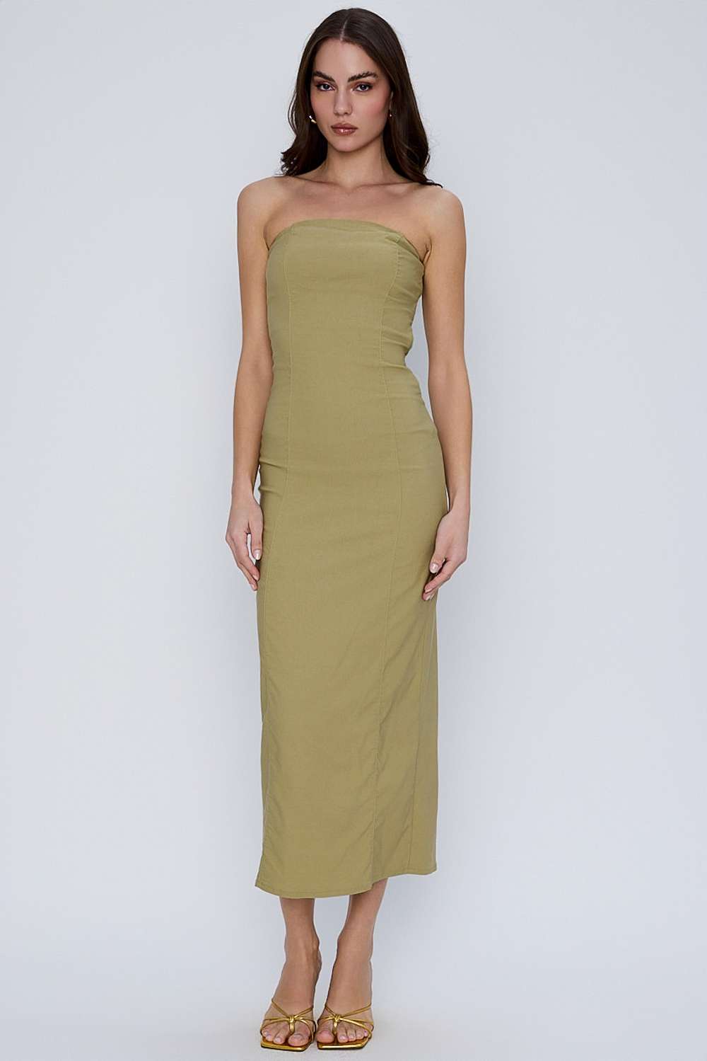 VESTIDO LONGO COM CHOKER VERDE CANA