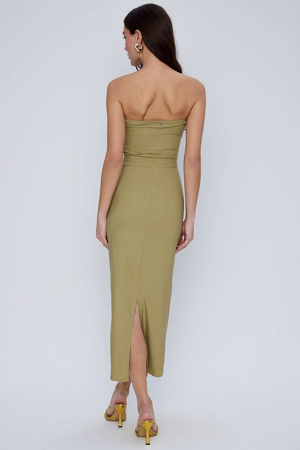 VESTIDO LONGO COM CHOKER VERDE CANA