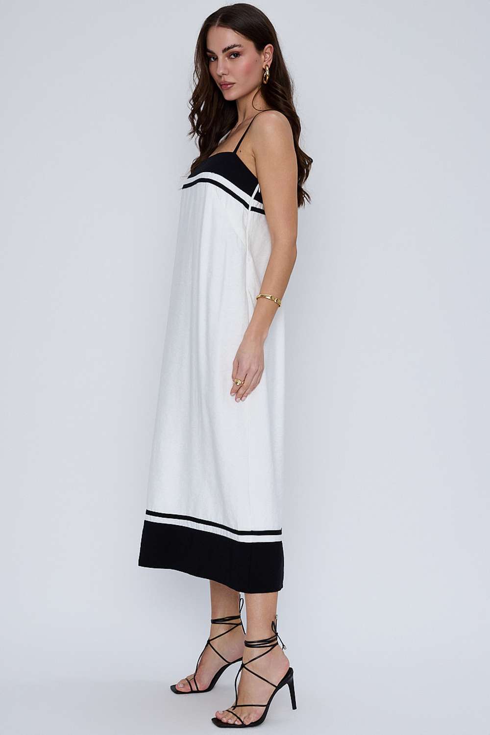 VESTIDO SOLTO RECORTES OFF WHITE