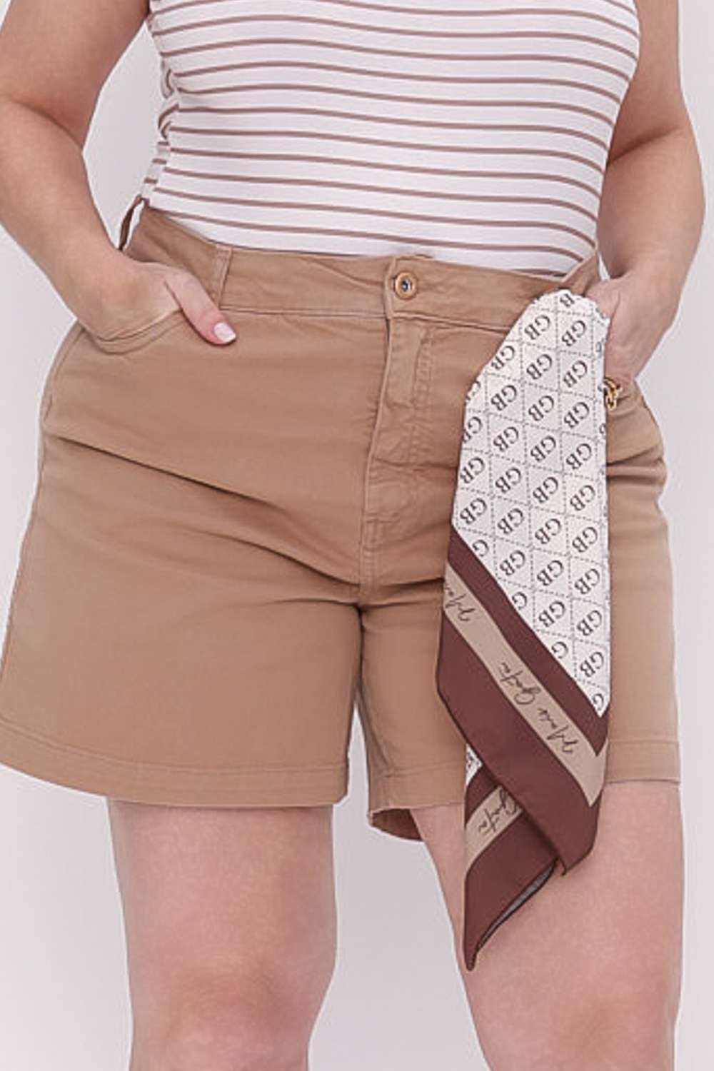 SHORTS COLOR MAIS GATA MOCHA MOUSSE