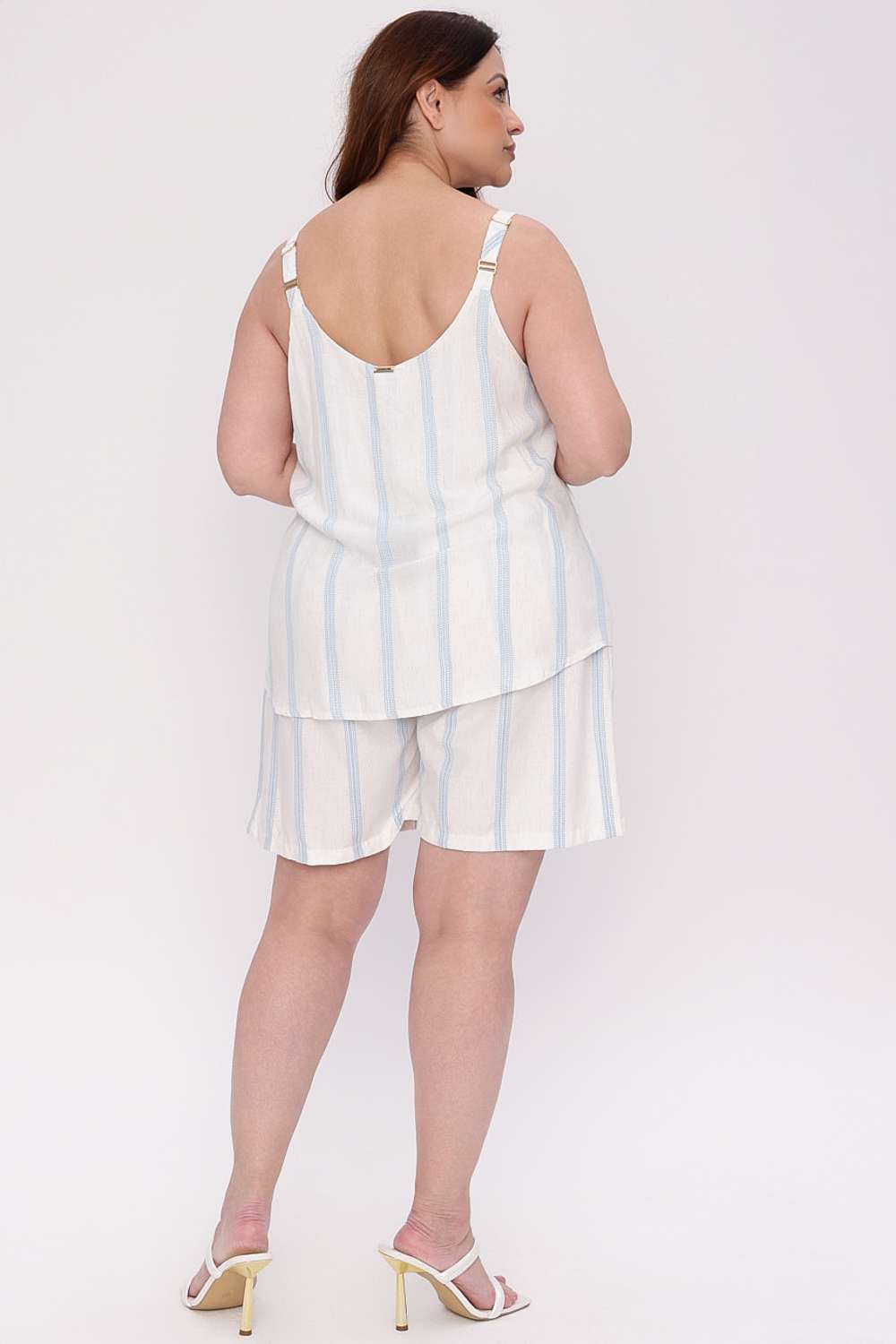 SHORTS LISTRADO MAIS GATA AZUL AURA