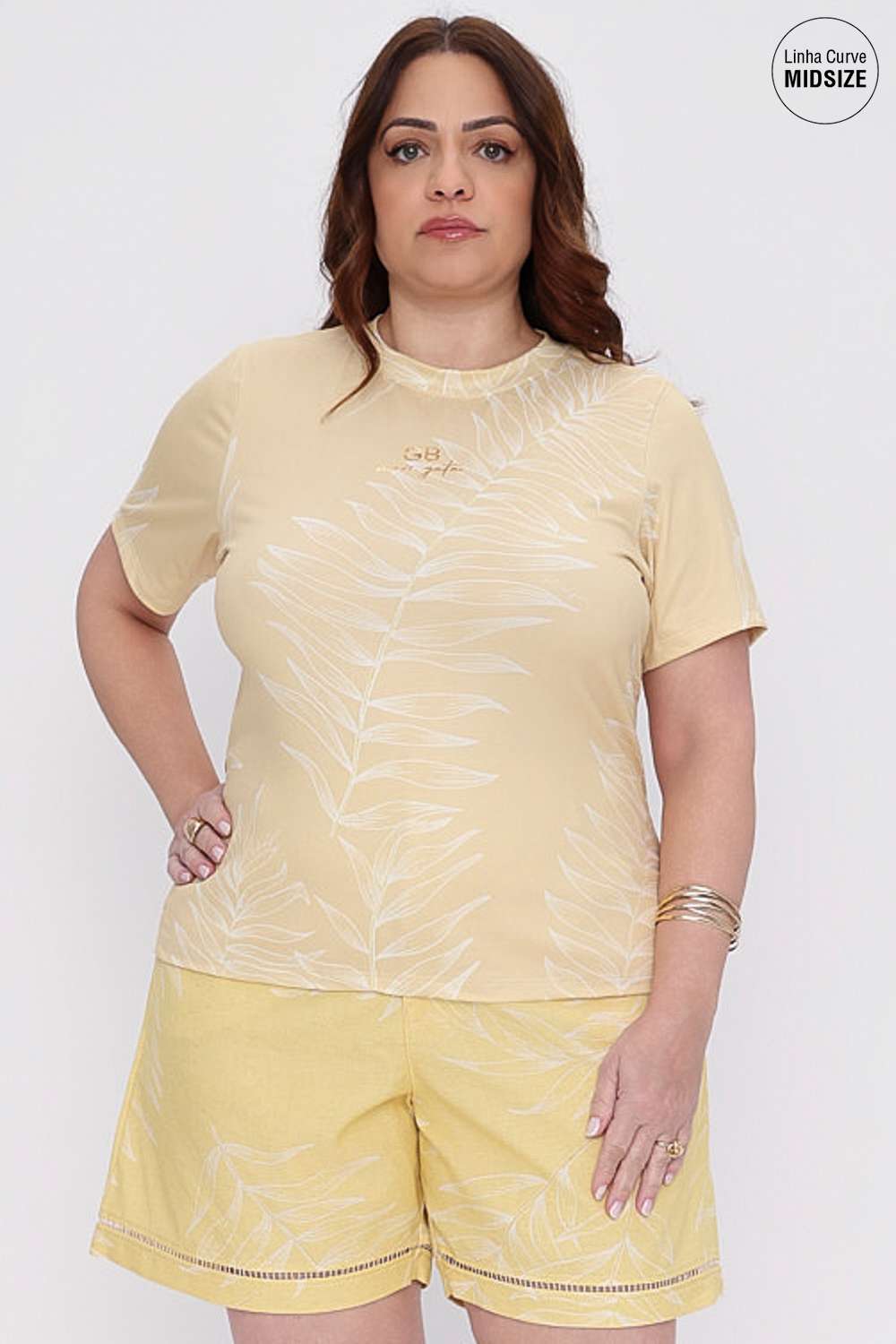 T SHIRT ESTAMPADA MAIS GATA CELESTIAL