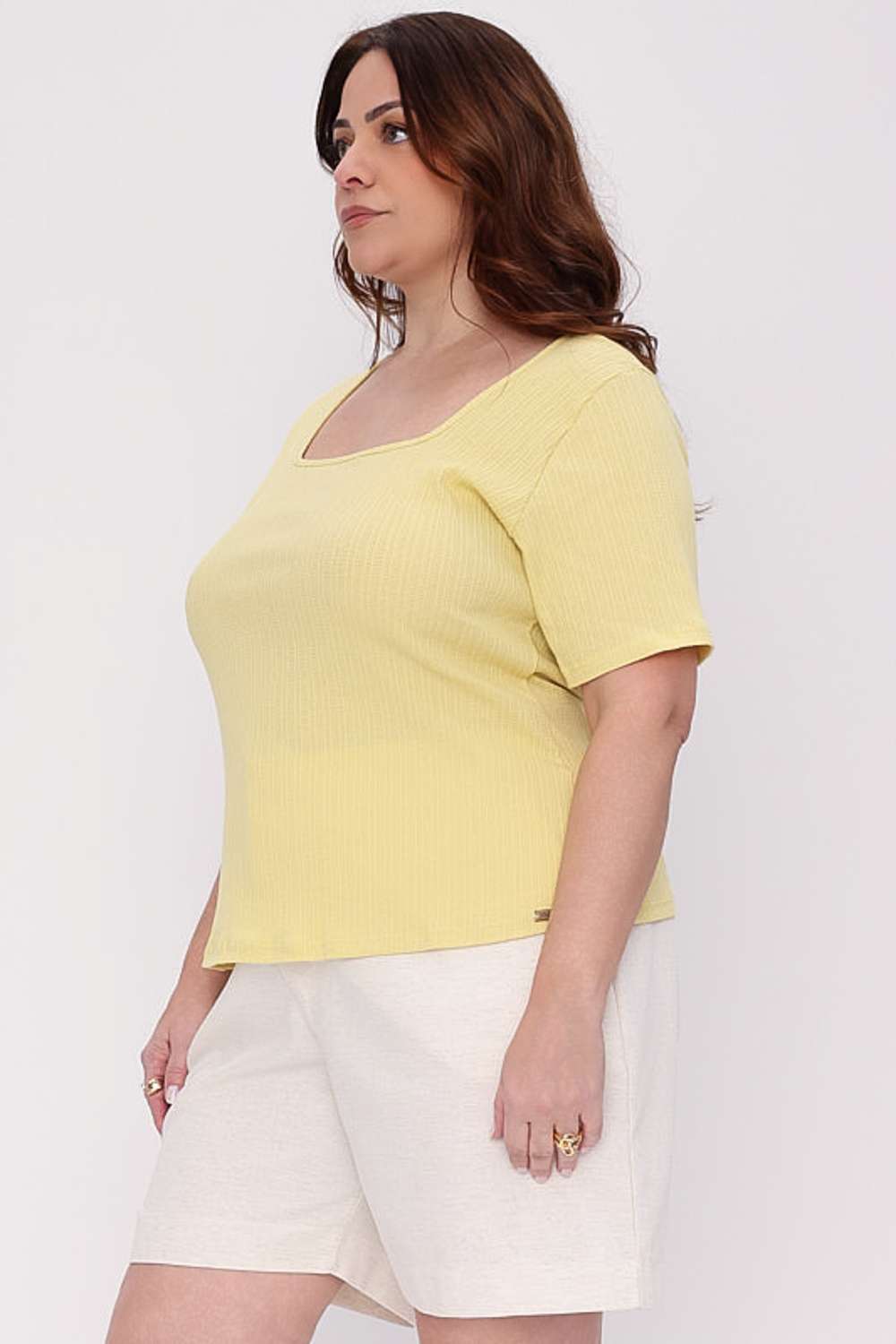 T SHIRT FLORA MAIS GATA CELESTIAL