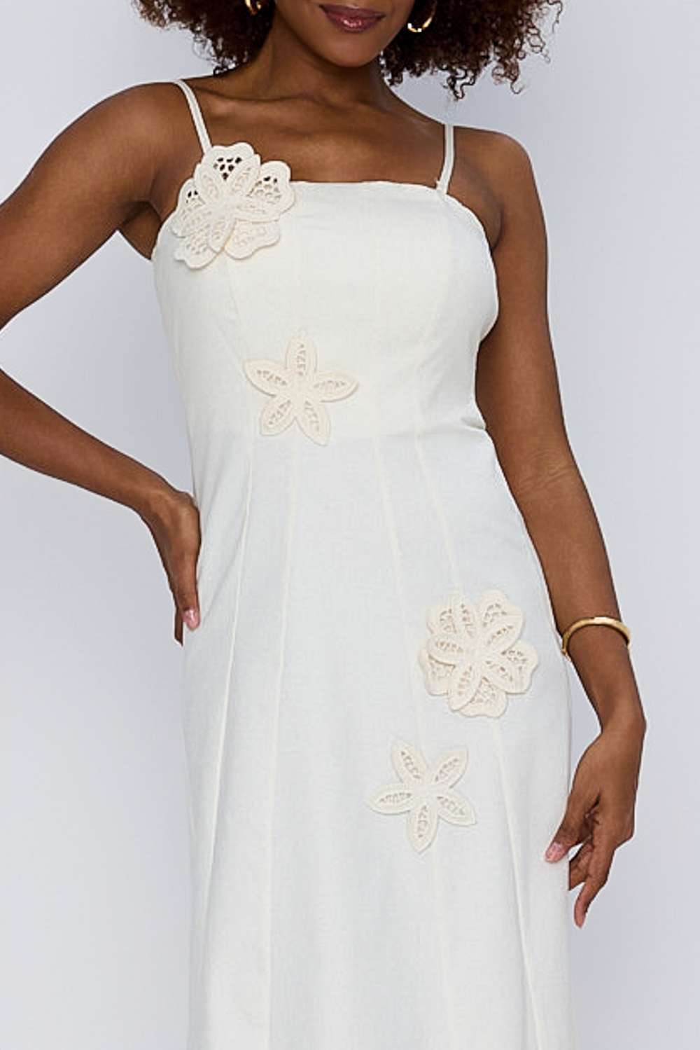 AGR VESTIDO SOLTO PREGAS OFF WHITE